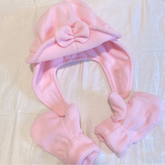 Infants Pink Double Layered Fleece Hat & Mittens - Picture 6 of 6